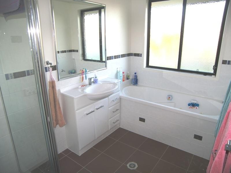 Rosenthal Heights QLD 4370