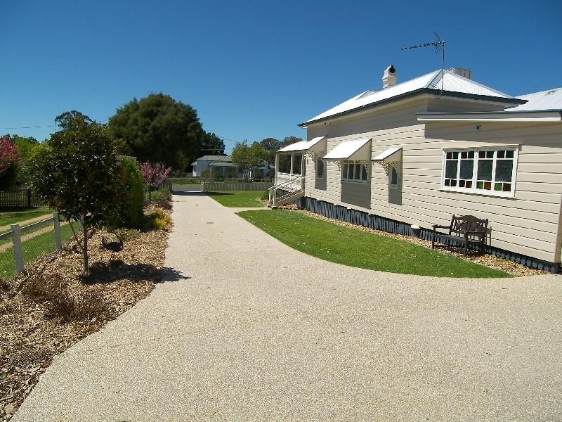 63 Gore Street, Warwick QLD 4370