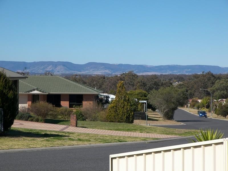 32 Flynn Drive, Warwick QLD 4370