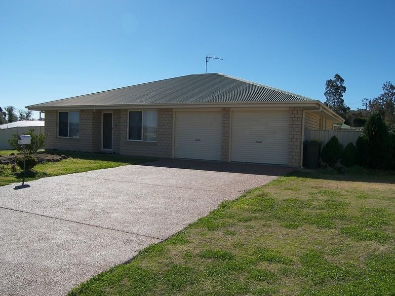 2 Bernecker Street, Warwick QLD 4370