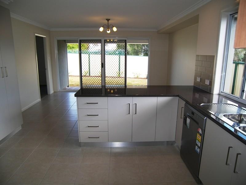 8/19 Myall Ave, Warwick QLD 4370