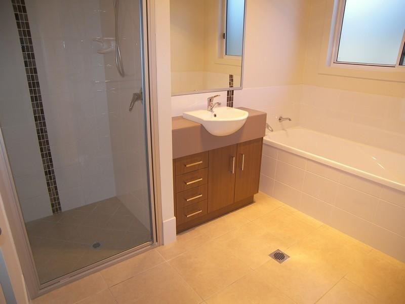 8/19 Myall Ave, Warwick QLD 4370