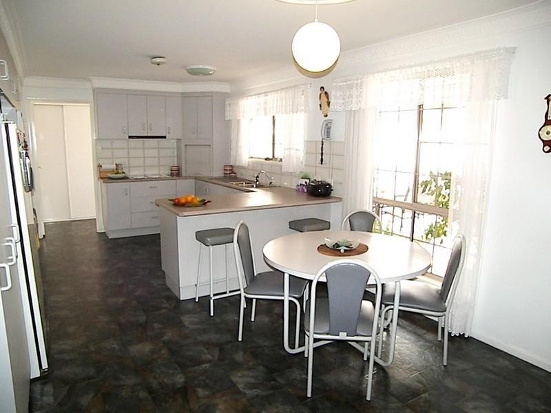 27 Fairway Drive, Warwick QLD 4370