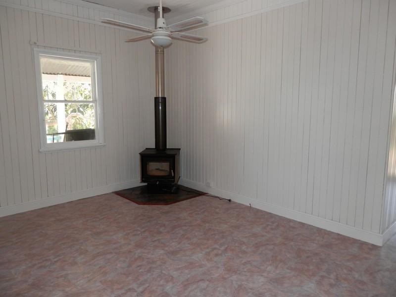 7 Devitt Street, Warwick QLD 4370