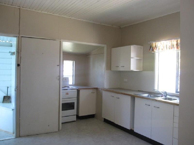 118 WOOD ST, Warwick QLD 4370