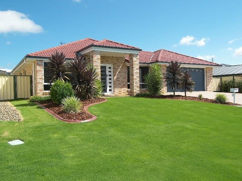 8 Floribunda Ave, Warwick QLD 4370