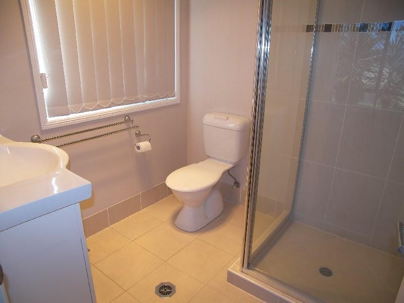 8 Floribunda Ave, Warwick QLD 4370