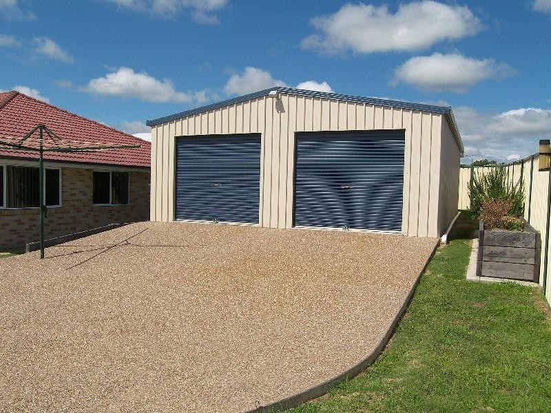 8 Floribunda Ave, Warwick QLD 4370