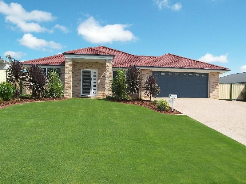 8 Floribunda Ave, Warwick QLD 4370