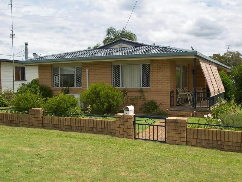 9 Miller Street, Warwick QLD 4370