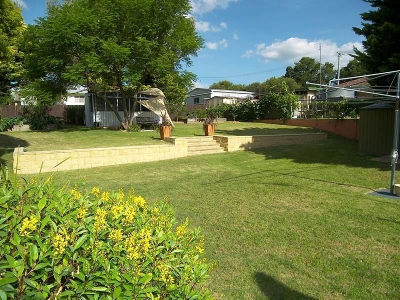 8 Schoch Street, Warwick QLD 4370