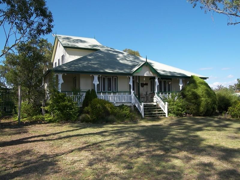 140 Ogilvie Road, Warwick QLD 4370