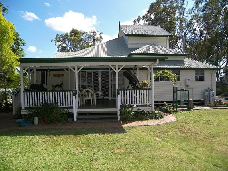 140 Ogilvie Road, Warwick QLD 4370