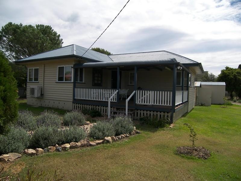 3 Pratten Street, Warwick QLD 4370