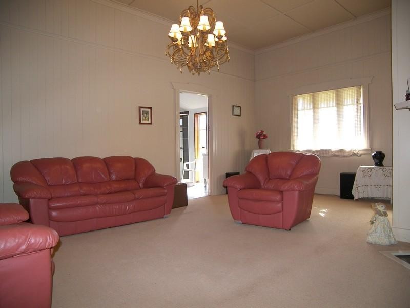 83 Guy Street, Warwick QLD 4370