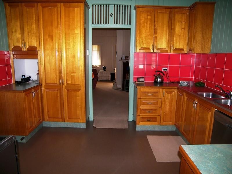 83 Guy Street, Warwick QLD 4370