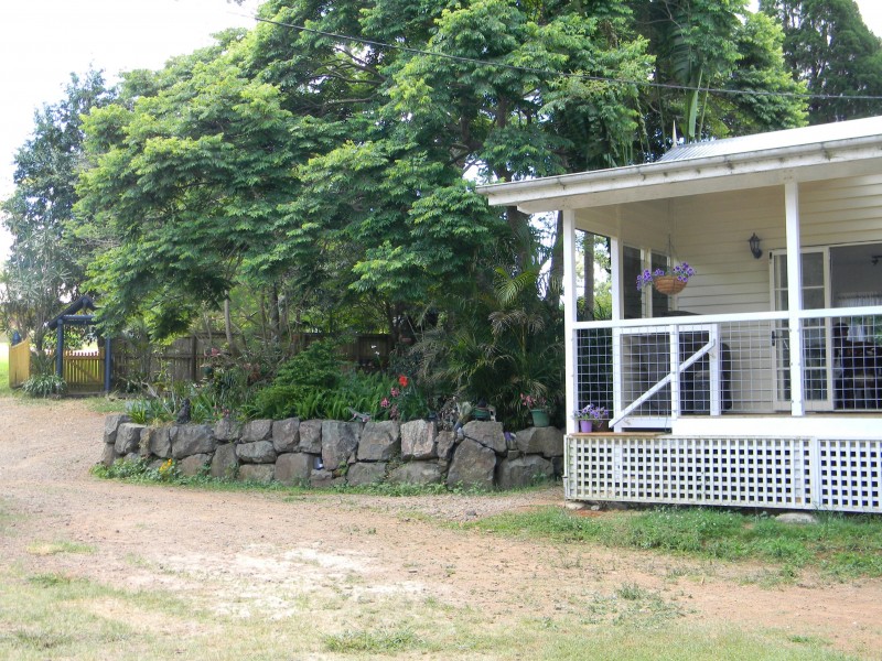 30 Gumland, Maleny QLD 4552