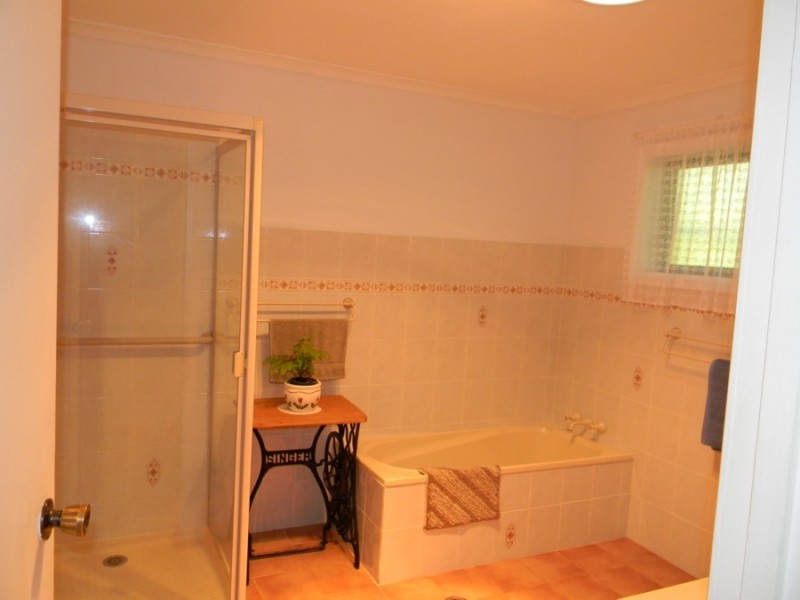 8 Wittaberg Road, Maleny QLD 4552