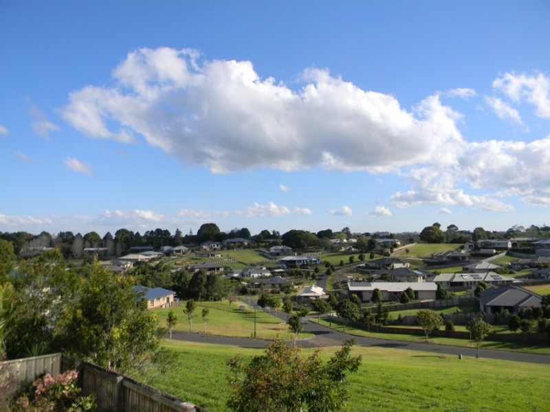 23/23 Macadamia Drive, Maleny QLD 4552