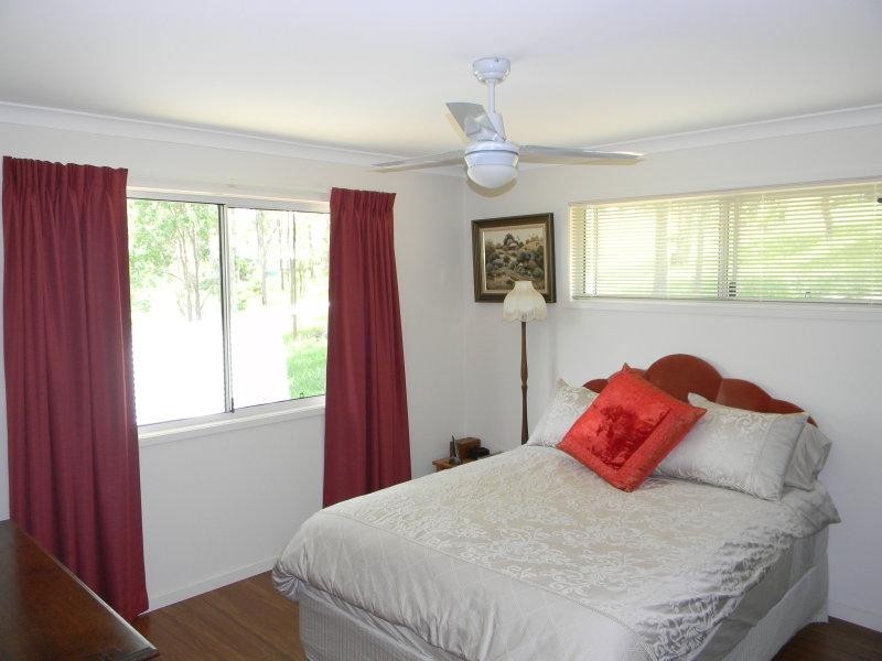 Brooloo QLD 4570