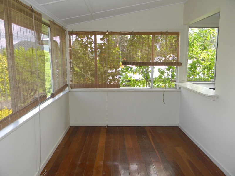 17 Margaret, Kenilworth QLD 4574