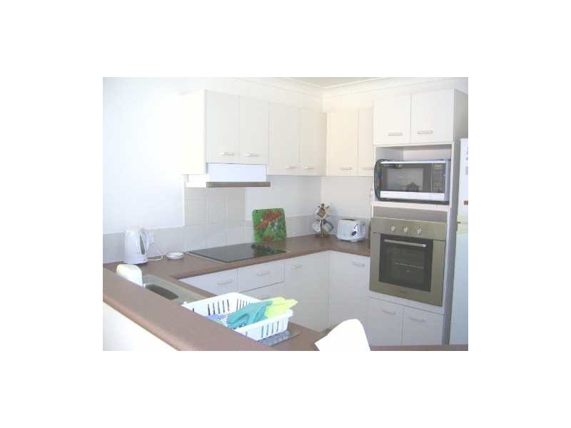 Elanora QLD 4221