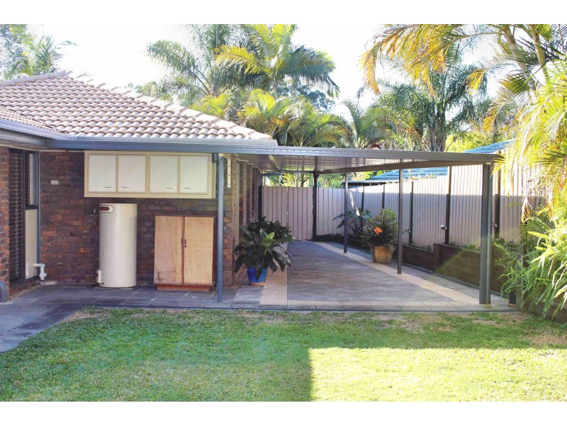 15 Eyre ave, Petrie QLD 4502