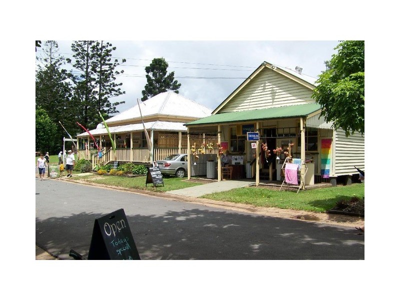 15 Eyre ave, Petrie QLD 4502