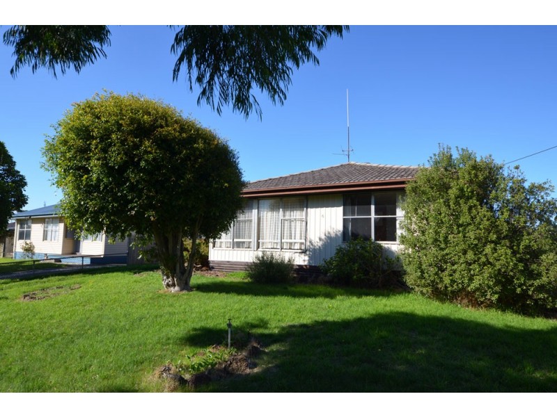6 Banyan Crescent, Portland VIC 3305