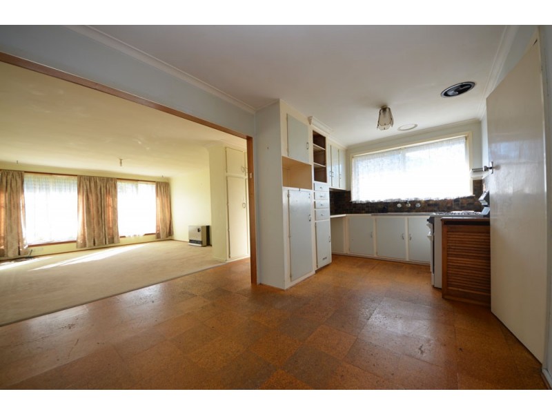 6 Banyan Crescent, Portland VIC 3305