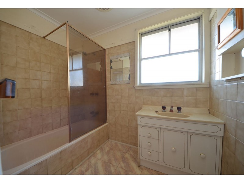 6 Banyan Crescent, Portland VIC 3305