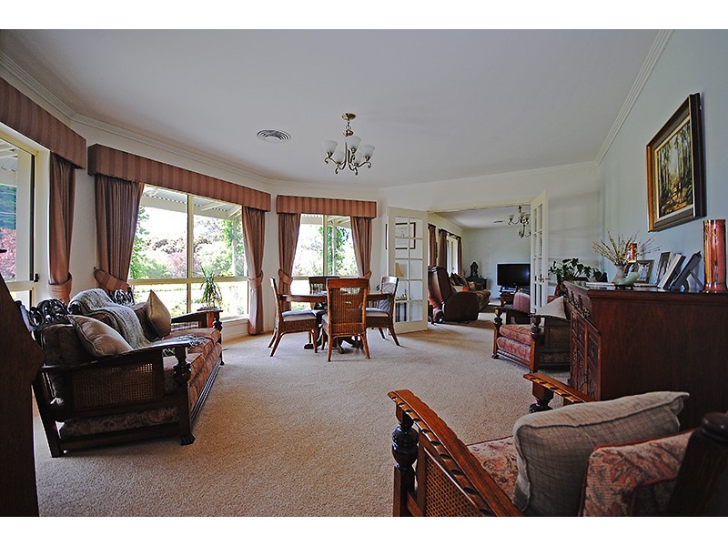 153 Caledonian Hill, Bolwarra VIC 3305