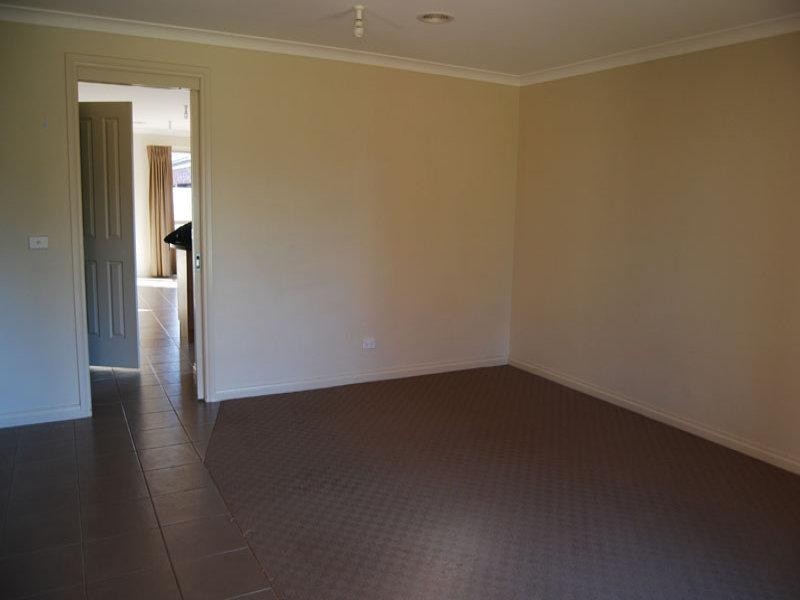 1/7 Shevill Court, Portland VIC 3305