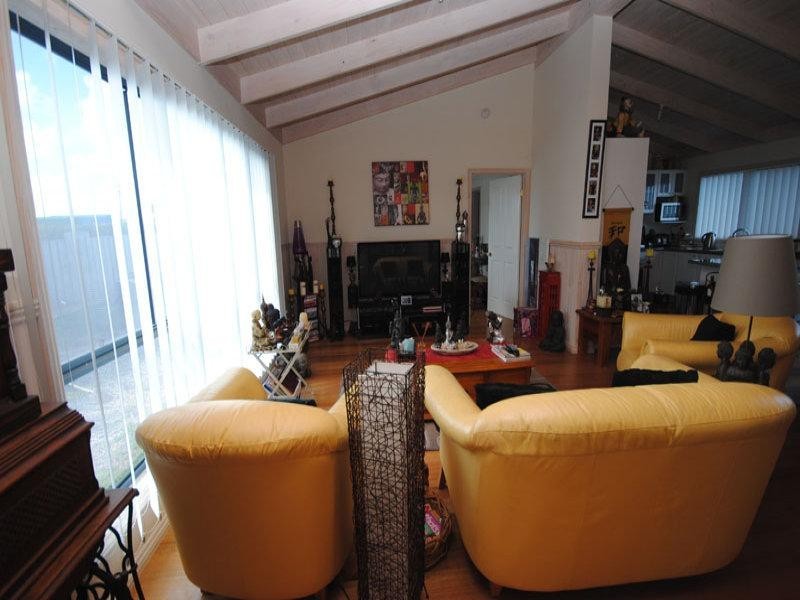 4 Champion Court, Portland VIC 3305