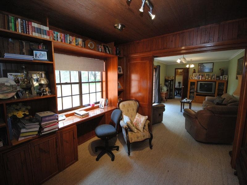 136 Cave Hill Road, Heywood VIC 3304