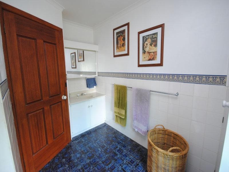 136 Cave Hill Road, Heywood VIC 3304