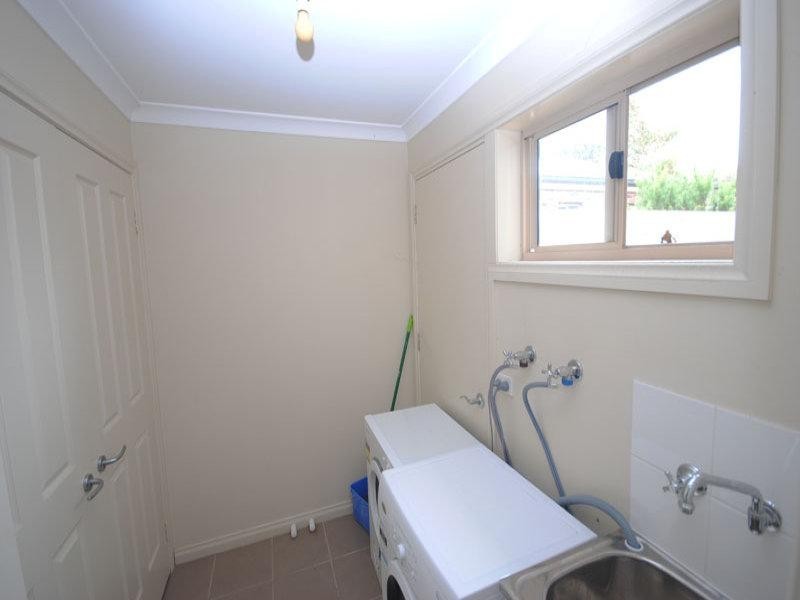 1/28 Oswald Street, Portland VIC 3305