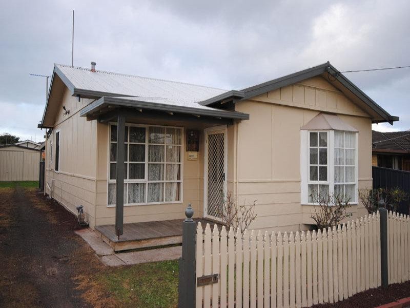 10 Clarke Street, Portland VIC 3305