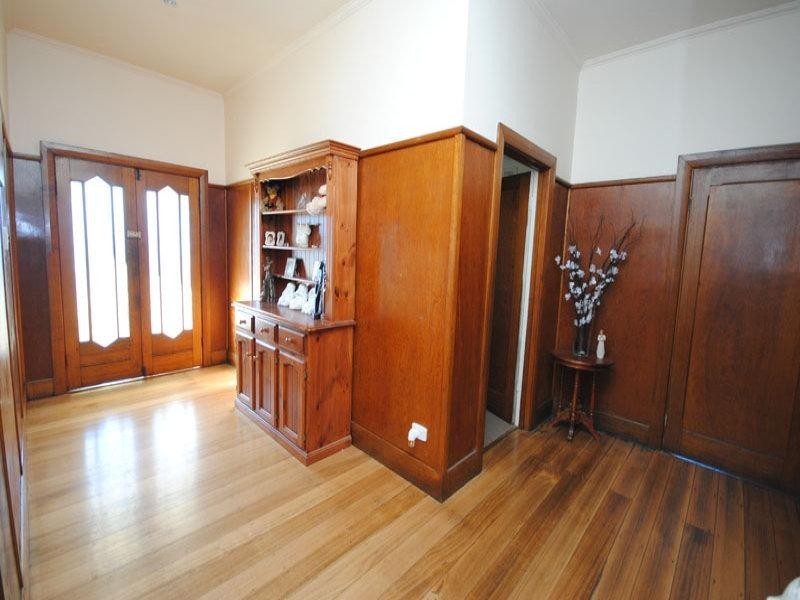 29 Carey Street, Heywood VIC 3304