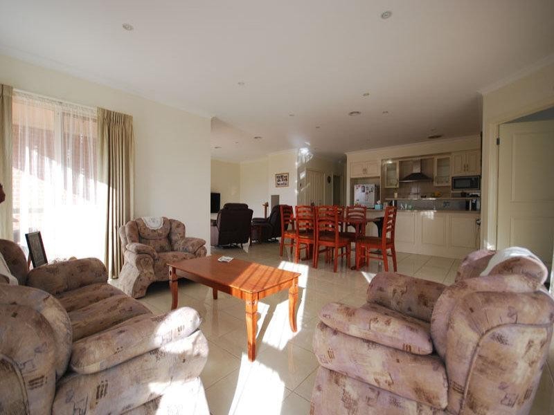 9 Connemara Court, Portland VIC 3305