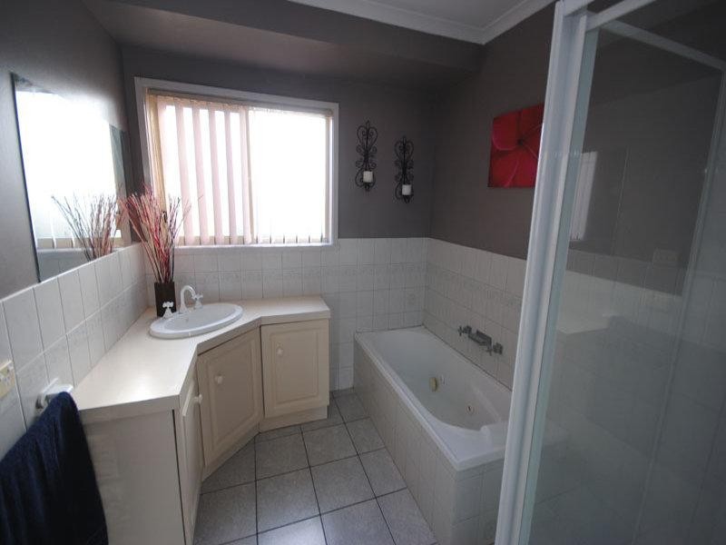 36 Barclay Street, Heywood VIC 3304