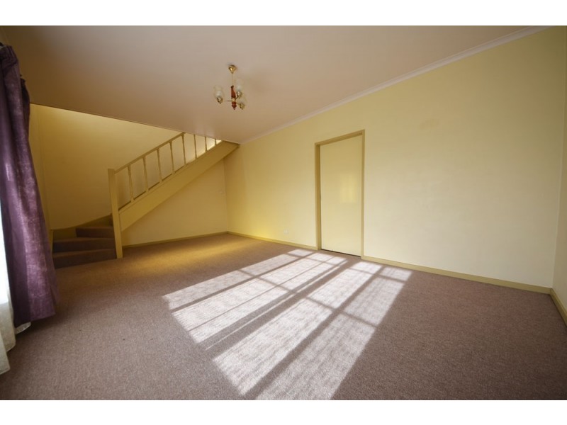 2/117 Browning Street, Portland VIC 3305