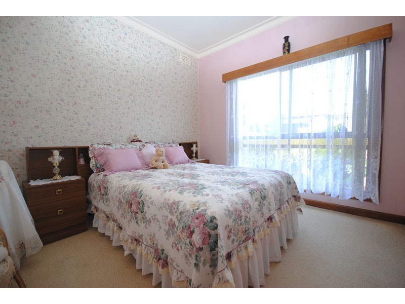 25 Bade Avenue, Portland VIC 3305