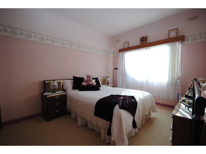 25 Bade Avenue, Portland VIC 3305