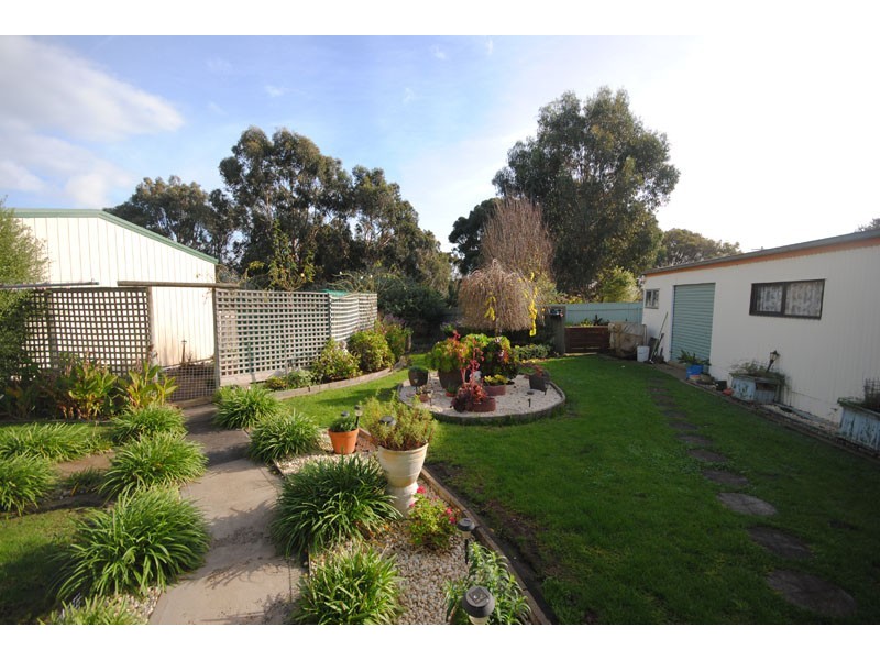 25 Bade Avenue, Portland VIC 3305