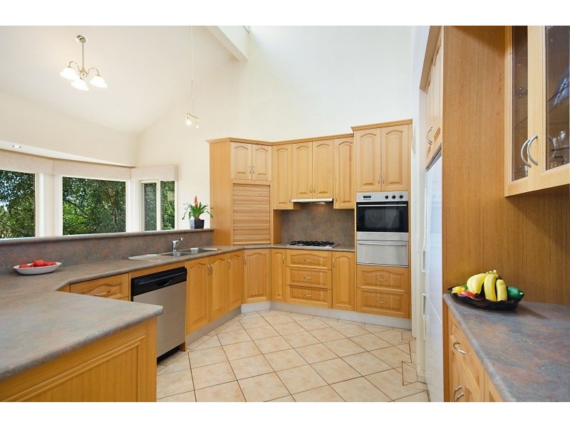 4 Bemeli Court, Bolwarra VIC 3305