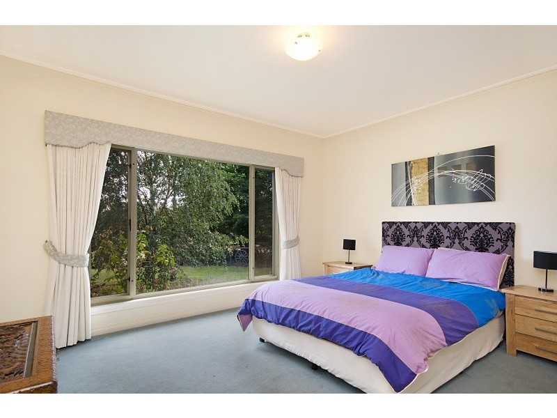 4 Bemeli Court, Bolwarra VIC 3305