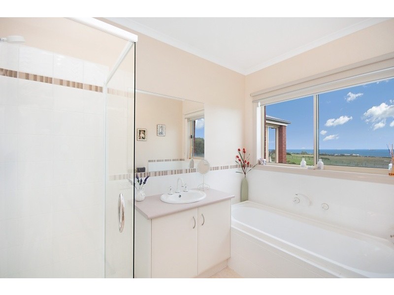 7 Ocean View Avenue, Portland VIC 3305