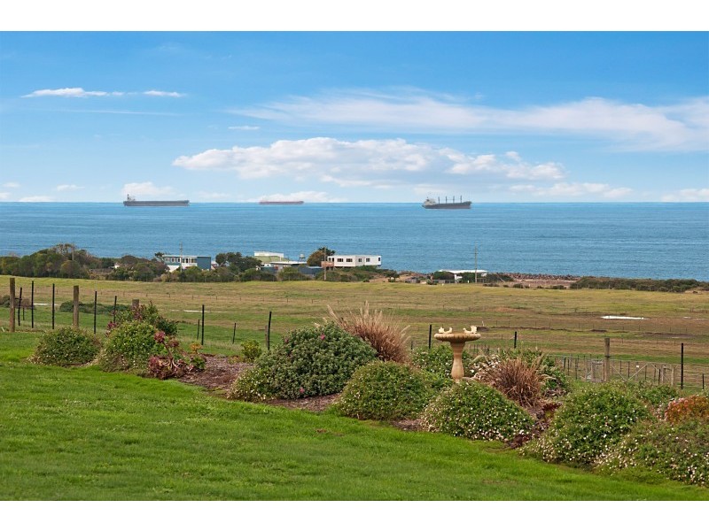 7 Ocean View Avenue, Portland VIC 3305