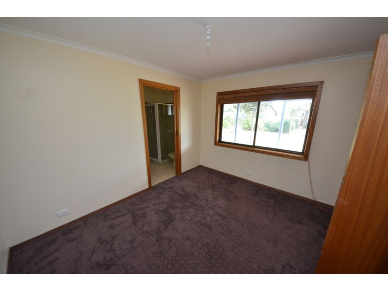 32 Nashs Road, Portland VIC 3305
